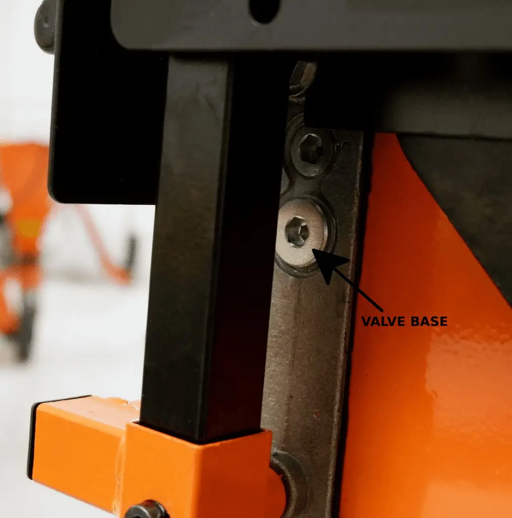 FM16 Valve Sleeve & Core Replacement 4 image 4