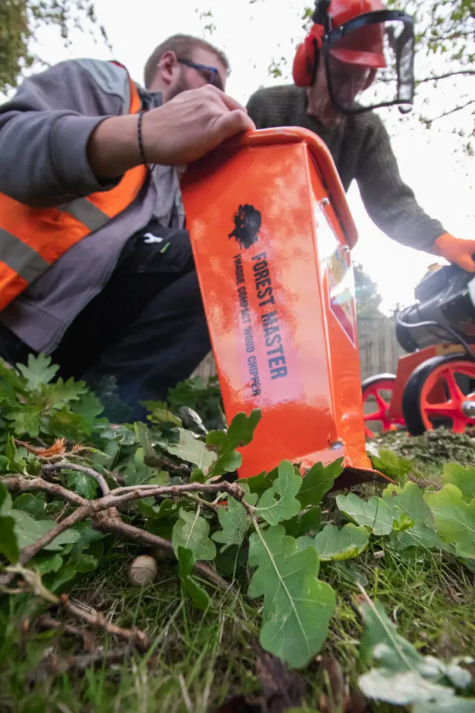 Warum es so wichtig ist, den Kraftstoff für deinen Holzhäcksler regelmäßig zu wechseln 3 141A1356