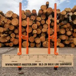 Bulk Log Sawhorse BLS-2H – Kompakte Präzision für das Schneiden mehrerer Holzscheite