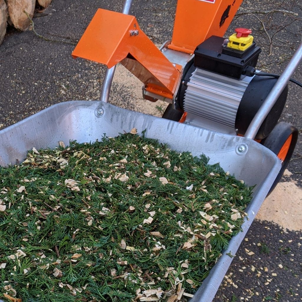 chippings, shredded leaves, electric