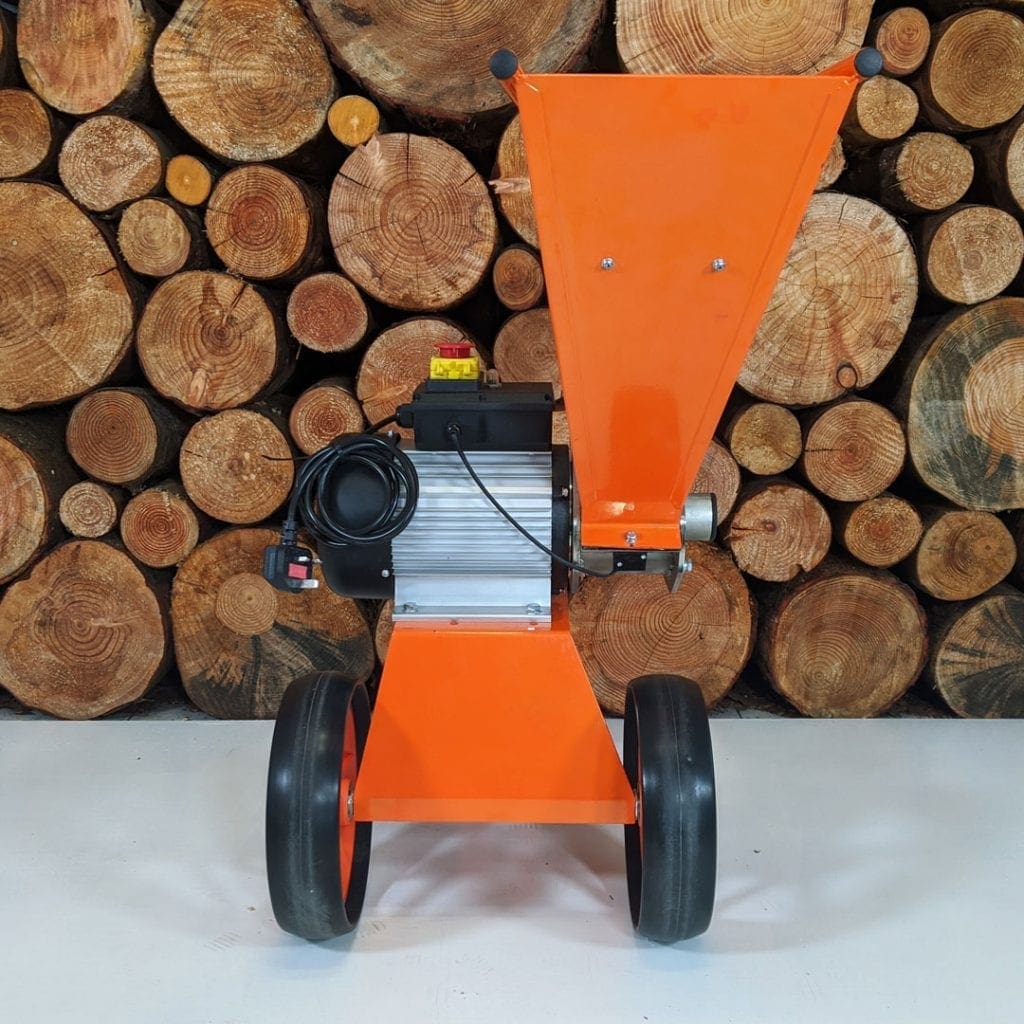 Compact Electric Wood Chipper 4hp Direct Drive FM4DDE Forest Master