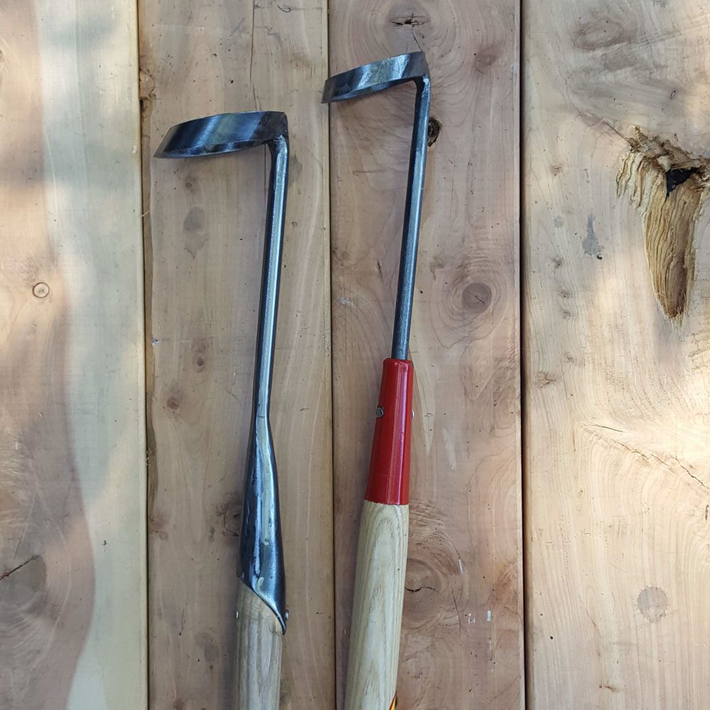 Closed / Solid socket (left) & Tang and Ferrule (right) fitted garden hoe.